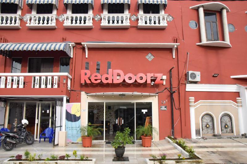 Reddoorz Near Pelabuhan Tanjung Perak 2 Surabaya Hotel Kültér fotó